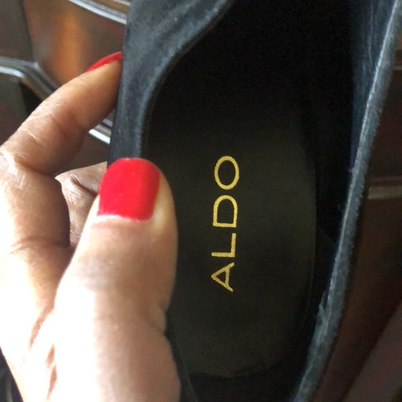 Shoes - Picture 4 of 5